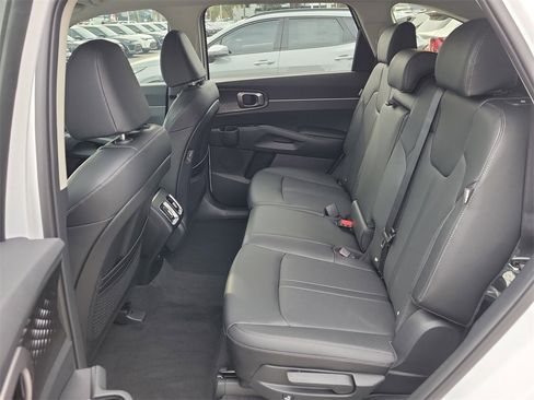 New 2026 Kia Sorento S image 15