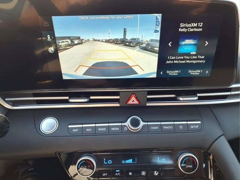 New 2026 Hyundai Elantra Limited FWD image 12