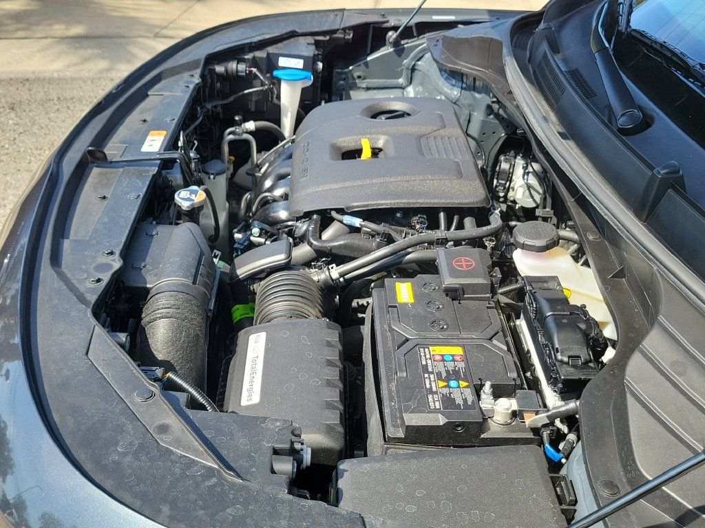 Used 2025 Kia Soul LX w/ LX Technology Package FWD image 34