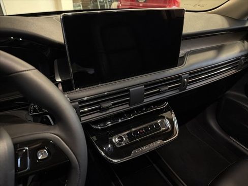 New 2026 Lincoln Corsair Premiere image 10