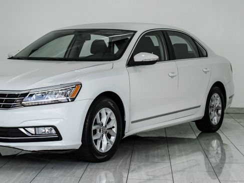 Used 2016 Volkswagen Passat 1.8T S w/ Lighting Package (P06) image 55