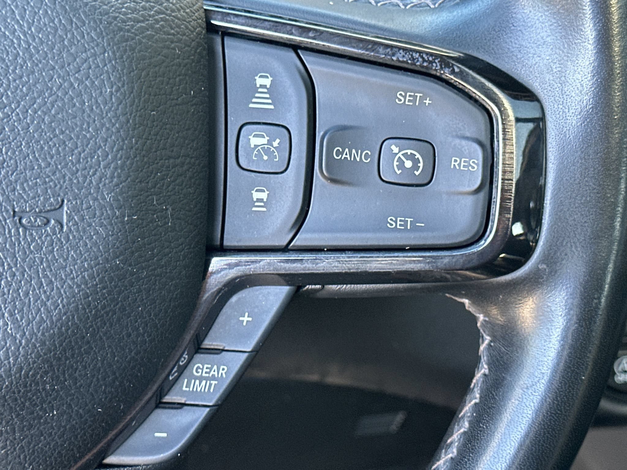 Used 2022 RAM 1500 Limited AWD/4WD image 25