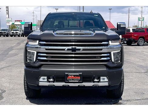 Used 2021 Chevrolet Silverado 3500 High Country w/ Z71 Off-Road Package AWD/4WD image 3