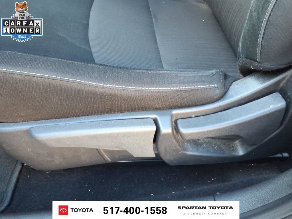 Used 2025 Nissan Sentra SV FWD image 15