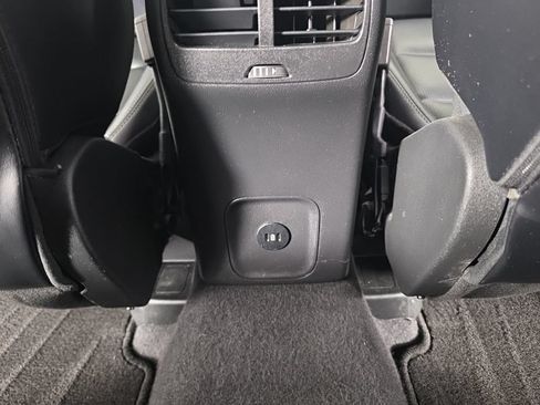 Used 2023 Ford Escape Platinum AWD/4WD image 33