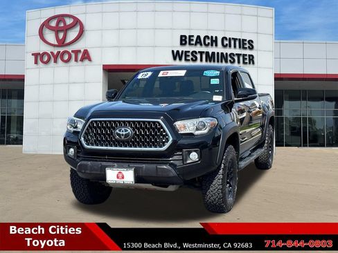 Certified 2019 Toyota Tacoma TRD Off-Road AWD/4WD image 4