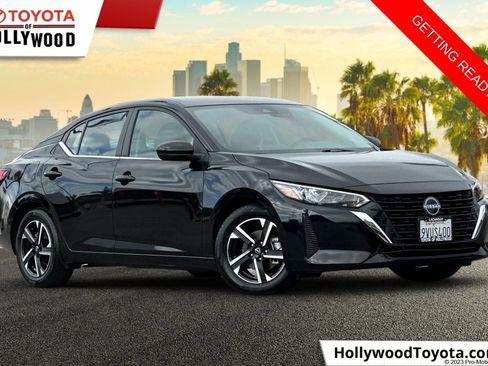 Used 2024 Nissan Sentra SV FWD image 1