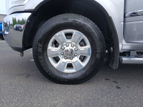 Used 2014 RAM 2500 Longhorn w/ Convenience Group RWD image 28
