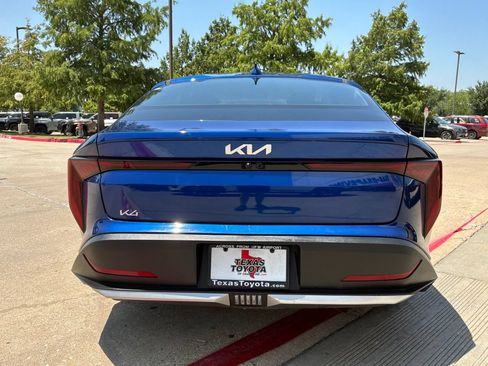Used 2025 Kia K4 FWD image 7