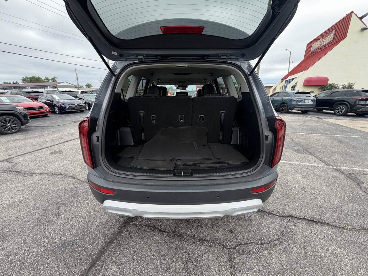 Used 2022 Kia Telluride LX AWD/4WD image 12