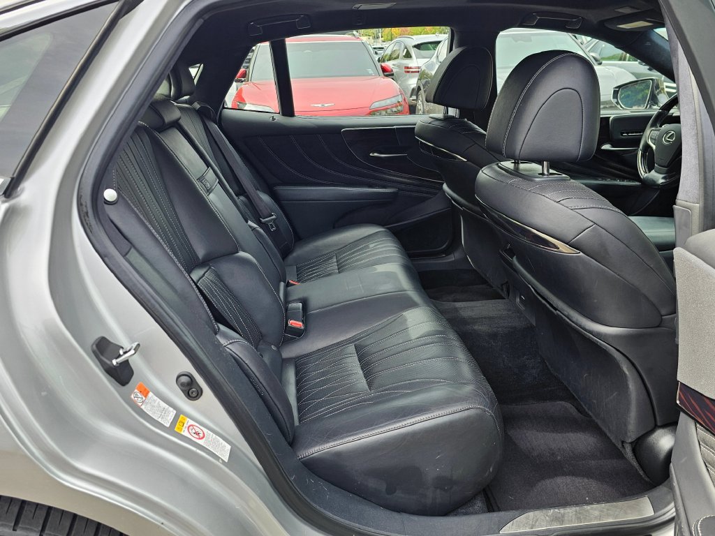Used 2018 Lexus LS 500 AWD w/ Interior Upgrade Package image 29