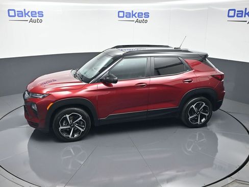 Used 2023 Chevrolet TrailBlazer RS w/ Sun and Liftgate Package image 49