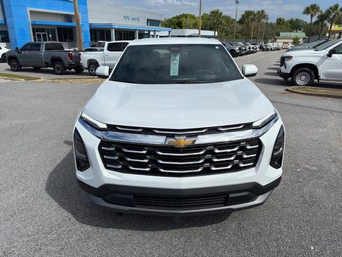New 2026 Chevrolet Equinox LT w/ Convenience Package II FWD image 8