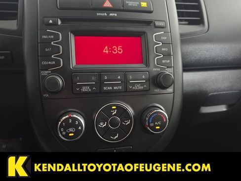 Used 2012 Kia Soul FWD image 16