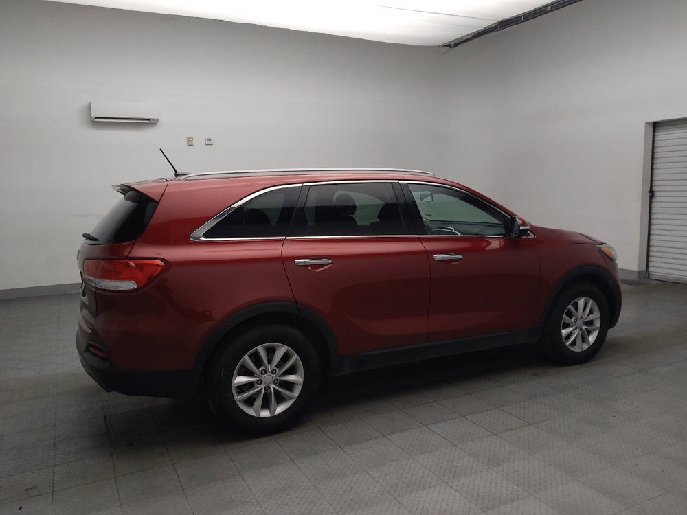Used 2018 Kia Sorento FWD V6 image 10