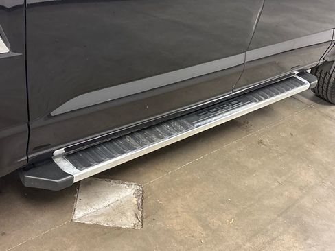 Used 2022 Ford F150 Lariat image 12