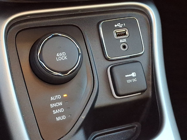 Used 2021 Jeep Compass Latitude AWD/4WD image 15