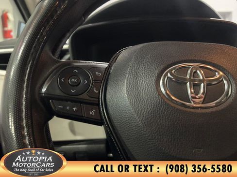 Used 2020 Toyota Corolla LE image 20