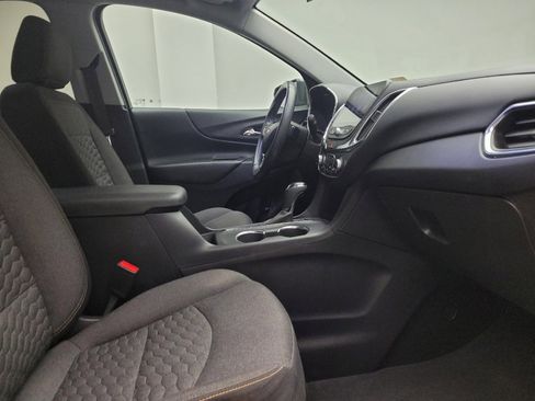 Used 2021 Chevrolet Equinox LT image 21