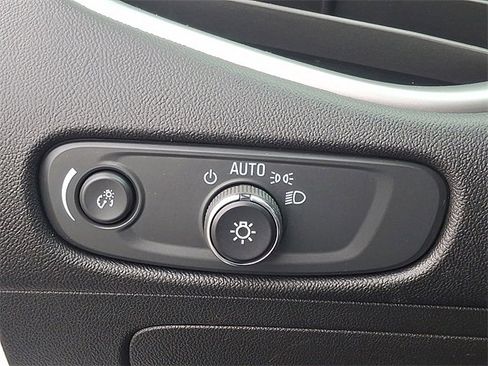 Used 2024 Chevrolet Malibu LT image 26