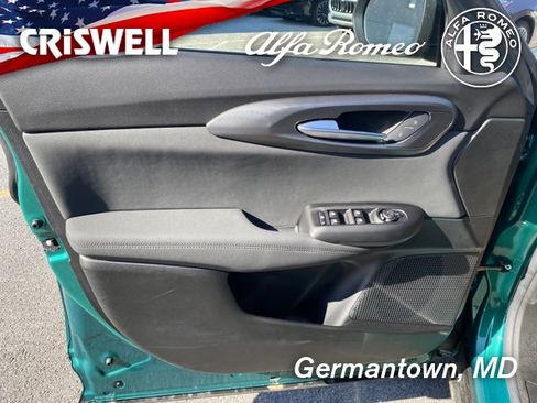 Used 2024 Alfa Romeo Tonale Ti image 16