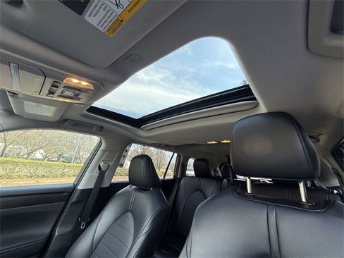 Used 2023 Toyota Highlander XLE image 22