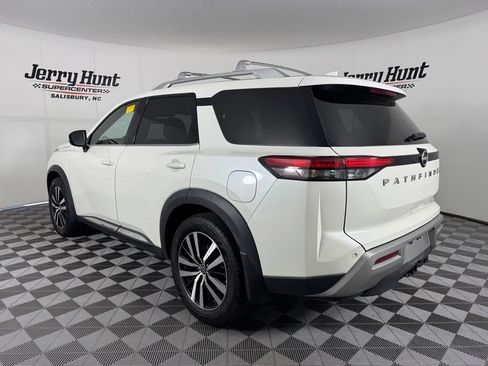 Used 2023 Nissan Pathfinder Platinum AWD/4WD image 9