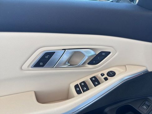 Used 2022 BMW 330i Sedan w/ Driving Assistance Package RWD image 6