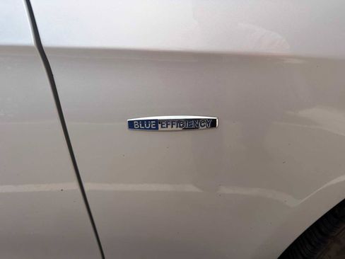Used 2012 Mercedes-Benz E 350 4MATIC Sedan image 10