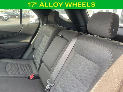Used 2018 Chevrolet Equinox LT FWD image 6