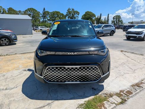 Certified 2025 Kia Soul EX FWD image 3