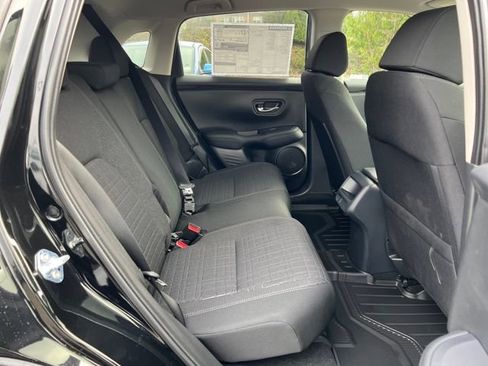 New 2026 Honda HR-V LX image 10
