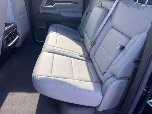 New 2026 GMC Sierra 1500 SLT w/ SLT Premium Package image 18