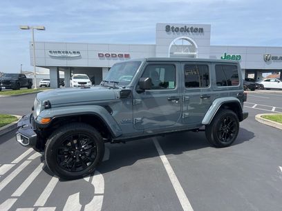 Used 2025 Jeep Wrangler Unlimited Sahara w/ Safety Group