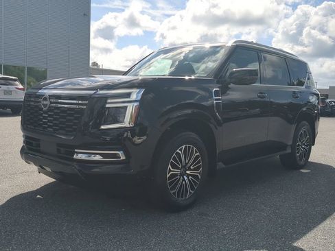 Certified 2026 Nissan Armada Platinum RWD image 8