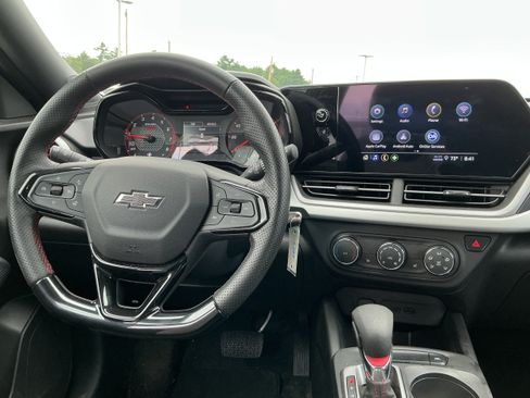 Certified 2024 Chevrolet Trax RS FWD image 7