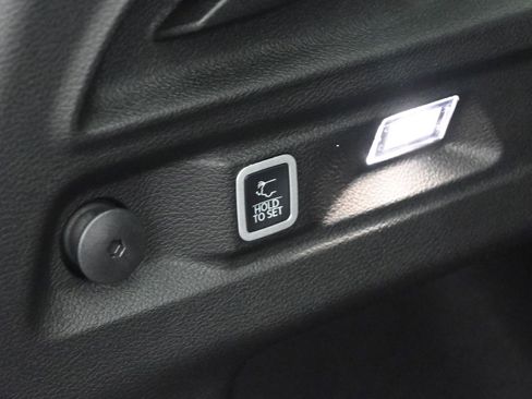 New 2025 Jeep Grand Cherokee L Limited w/ Black Appearance Package image 27