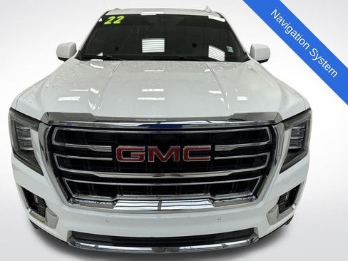 Used 2022 GMC Yukon XL SLT image 2