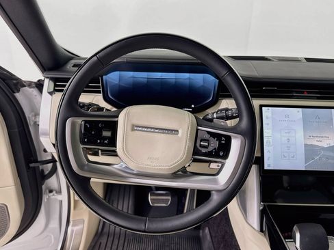Used 2025 Land Rover Range Rover Long Wheelbase Autobiography AWD/4WD image 11