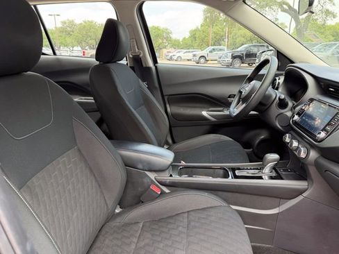 Used 2024 Nissan Kicks SV FWD image 14