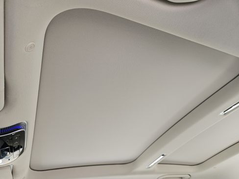 Certified 2022 Mercedes-Benz S 500 4MATIC image 31