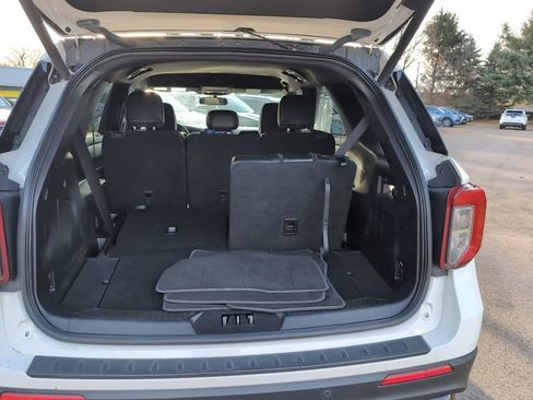 Used 2022 Ford Explorer ST image 52