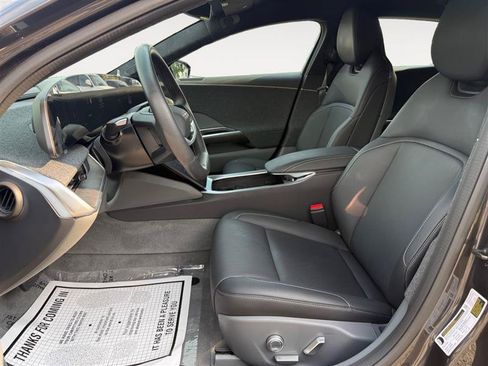 Used 2024 Lucid Air Pure RWD image 9