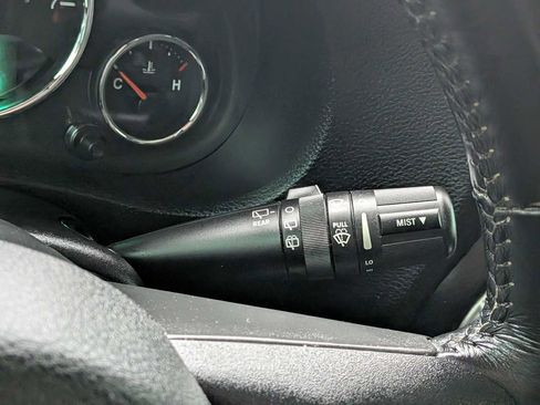 Used 2017 Jeep Wrangler Unlimited Sahara w/ Connectivity Group image 26