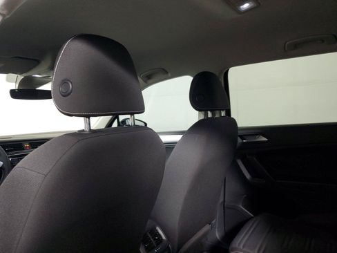 Used 2022 Volkswagen Tiguan S w/ IQ.Drive Package FWD image 9