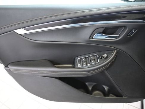 Used 2016 Chevrolet Impala LT image 19