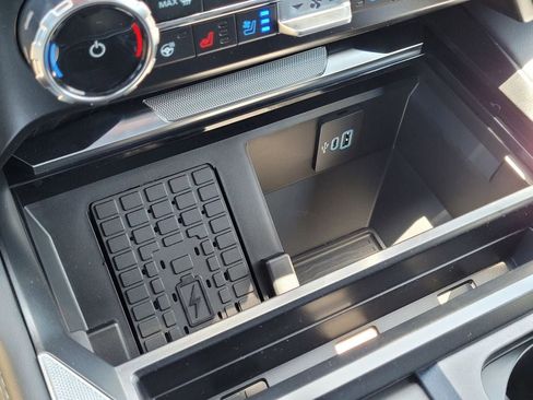 New 2025 Ford F350 Platinum image 50