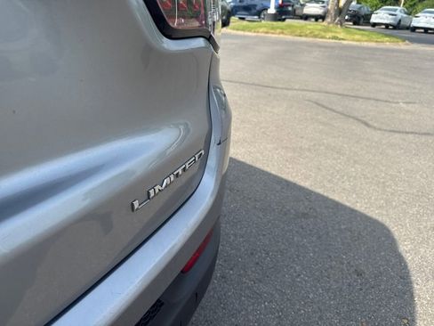 Used 2018 Jeep Compass Limited AWD/4WD image 43