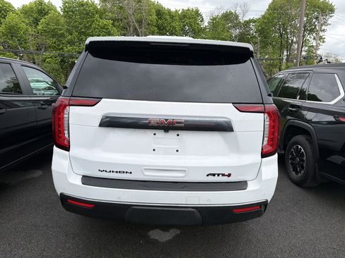 Used 2022 GMC Yukon AT4 AWD/4WD image 6