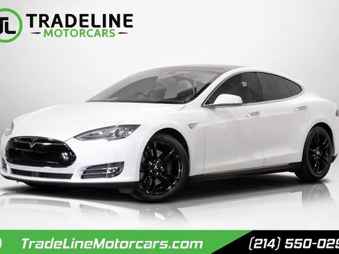 Used 2015 Tesla Model S 85D image 1
